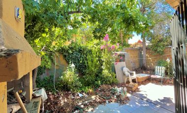 Se vende casa en tranquilo sector de Apumanque, Curicó. 2 piezas un baño