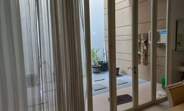 disewakan/dijual  rumah the mansion pakuwon indah dekat PTC dan supermall