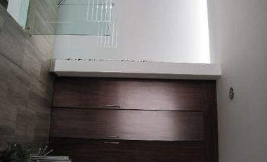 RENTO CASA AMUEBLADA IMPECABLE EN FRACC. EL REFUGIO