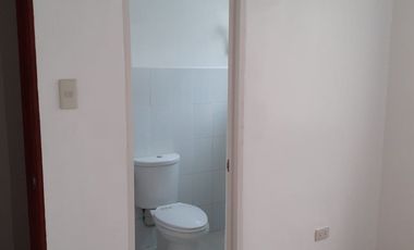 2 Storey House and Lot For sale inside Multinational Vill., Parañaque with 3 Bedrooms and 2 Car Garage PH2865
