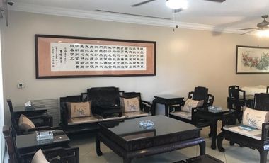 Casa de alquiler amoblada en Samborondón, frente al Lago, 4 dormitorios.