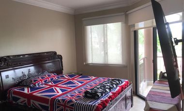 Casa de alquiler amoblada en Samborondón, frente al Lago, 4 dormitorios.