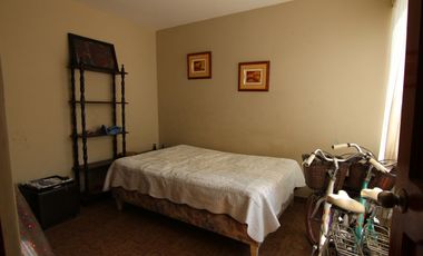 AMPLIA CASA EN VENTA CON DOS PISCINAS- LOMA LINDA I - PIURA