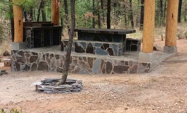 Casa en Tapalpa, Nueva y amueblada en venta, Fracc. Cardosanto, 4 hab.