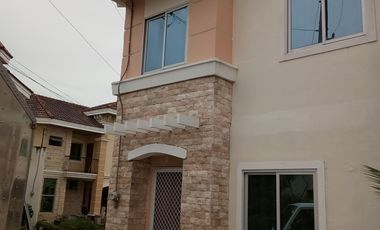 House & Lot (Corner Unit) For Sale in Block 3, Redwood Subdivision, Tayud, Consolacion, Cebu