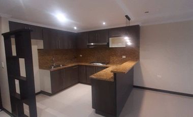 Departamento de Venta en Avenida Doce de Octubre, Cuenca, Ecuador