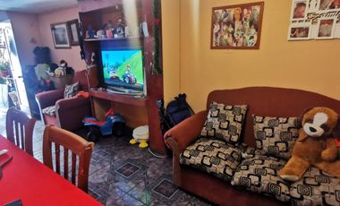 SE VENDE CASA EN CALLE ESPARTA- PUDAHUEL