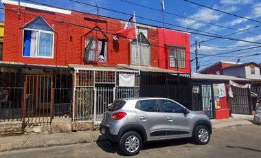 SE VENDE CASA EN CALLE ESPARTA- PUDAHUEL