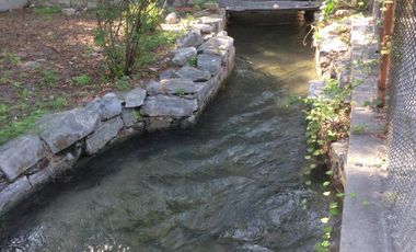 CASA EN VENTA DE SILLAR EN LAMPAZOS NUEVO LEON.......son la fachada amarilla y la marron es toda la casa