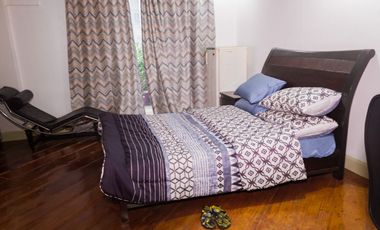 5BR PENTHOUSE UNIT WITH PARKING FOR SALE - Avignon Tower, Makati City