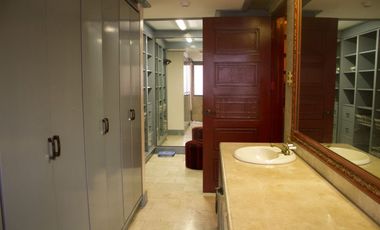 5BR PENTHOUSE UNIT WITH PARKING FOR SALE - Avignon Tower, Makati City