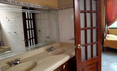 VENDO O ALQUILO VACIA O AMOBLADA VILLA EN LOS PRIMEROS KILOMETROS DE SAMBORONDON