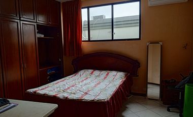 VENDO O ALQUILO VACIA O AMOBLADA VILLA EN LOS PRIMEROS KILOMETROS DE SAMBORONDON
