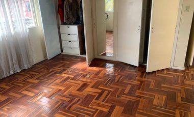 GUILLERMO MORALES vende casa esquinera en Latacunga. Precio de oportunidad. $180.000