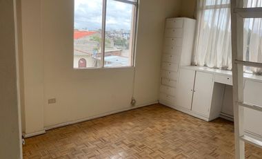 GUILLERMO MORALES vende casa esquinera en Latacunga. Precio de oportunidad. $180.000