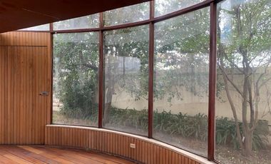 GUILLERMO MORALES vende casa esquinera en Latacunga. Precio de oportunidad. $180.000