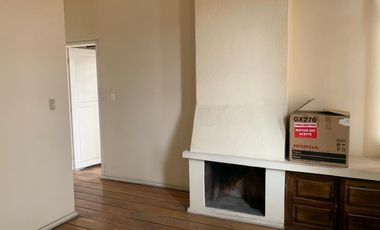 GUILLERMO MORALES vende casa esquinera en Latacunga. Precio de oportunidad. $180.000