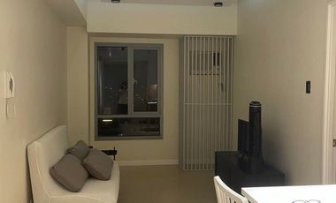 THE VANTAGE 1BR W/ PARKING HIGH DEMAND UNIT