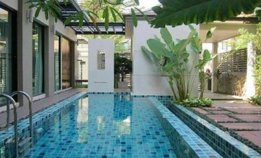 **For rent** Single House with private pool Sukhumvit 49