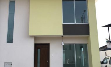Casa de Venta en Urbanización Floresta, Santo Domingo de los Tsáchilas