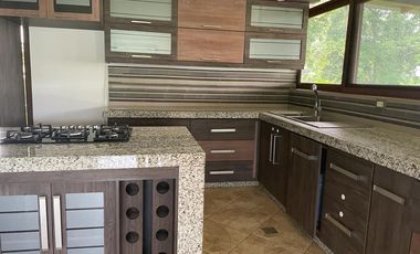 vendo casa grande, hermosa, antisismica, urb Macadamias via chone