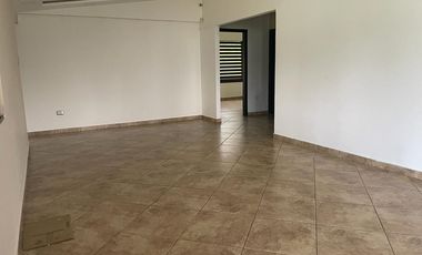 vendo casa grande, hermosa, antisismica, urb Macadamias via chone