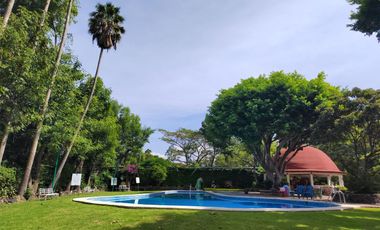 Hermosa casa en condominio ecológico (JIUTEPEC)