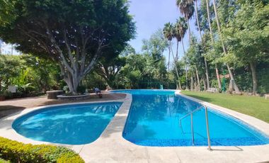 Hermosa casa en condominio ecológico (JIUTEPEC)