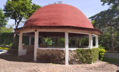 Hermosa casa en condominio ecológico (JIUTEPEC)