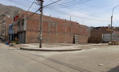 VENTA TERRENO ATE URB. REAL STA CLARA INGRESANDO POR PISTA NUEVA 251M2