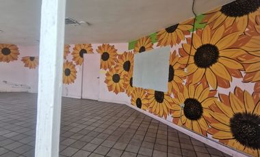 VENTA DE LOCAL EN CALLE PRINCIPAL CABECERA DE MANZANA CON 3 FRENTES
