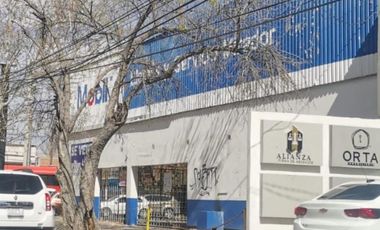 VENTA DE LOCAL EN CALLE PRINCIPAL CABECERA DE MANZANA CON 3 FRENTES