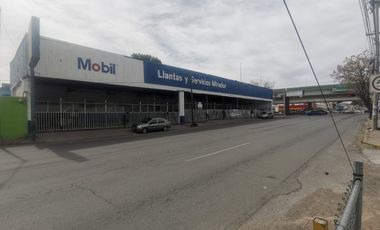 VENTA DE LOCAL EN CALLE PRINCIPAL CABECERA DE MANZANA CON 3 FRENTES