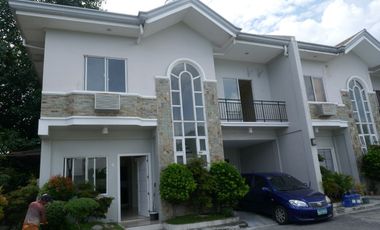 3-bedroom  and 2-car park house for  rent in an exclusive place- Banawa