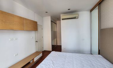 Good deal! Spacious 1 bedroom with unblocked view