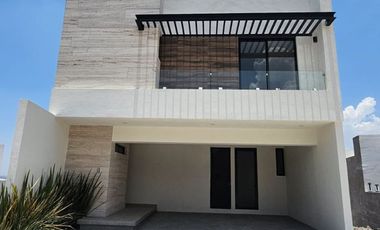 CASA EN VENTA EN CIMAZUL