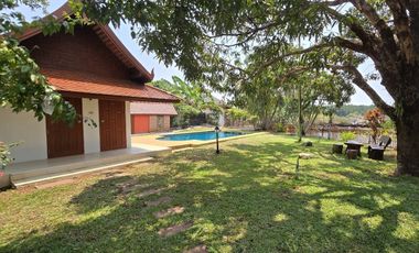 Chanthaburi: Noble 6-bedroom traditional lake estate on over 3.000 sqm