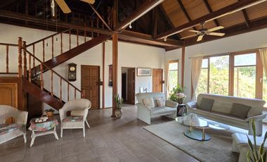 Chanthaburi: Noble 6-bedroom traditional lake estate on over 3.000 sqm