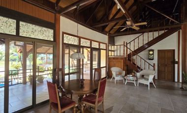 Chanthaburi: Noble 6-bedroom traditional lake estate on over 3.000 sqm