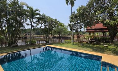Chanthaburi: Noble 6-bedroom traditional lake estate on over 3.000 sqm