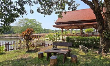 Chanthaburi: Noble 6-bedroom traditional lake estate on over 3.000 sqm