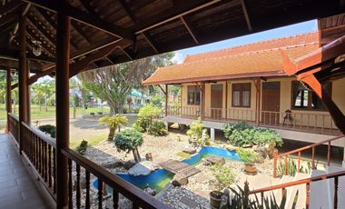 Chanthaburi: Noble 6-bedroom traditional lake estate on over 3.000 sqm