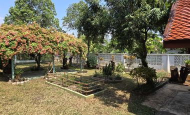 Chanthaburi: Noble 6-bedroom traditional lake estate on over 3.000 sqm