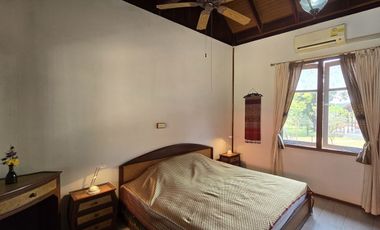 Chanthaburi: Noble 6-bedroom traditional lake estate on over 3.000 sqm