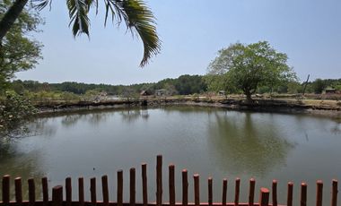 Chanthaburi: Noble 6-bedroom traditional lake estate on over 3.000 sqm