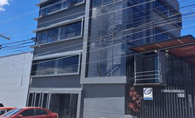 Edificio comercial en Renta en edificio en Juriquilla sobre paseo de la república