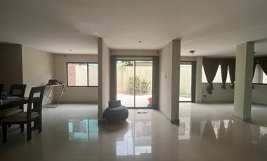 Casa en alquiler en Bonaterra - Via Salitre