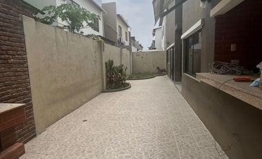 Casa en alquiler en Bonaterra - Via Salitre