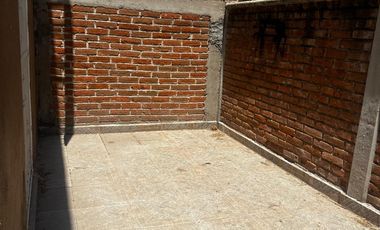 CASA EN RENTA EN REAL DE LOS NARANJOS