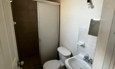 CASA EN RENTA EN REAL DE LOS NARANJOS